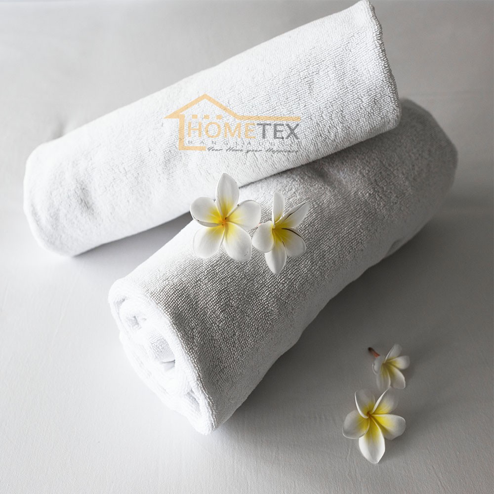 Luxurious Hometex White Bath Sheet - Soft & Absorbent Towel
